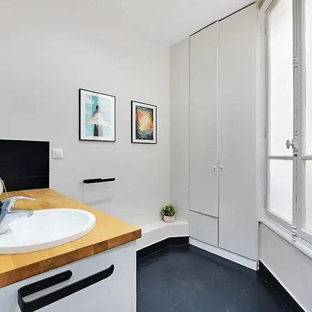 Spacieux 2p A Paris, Rue Jouffroy D'abbans Proche Arc De Triomphe Apartmán *